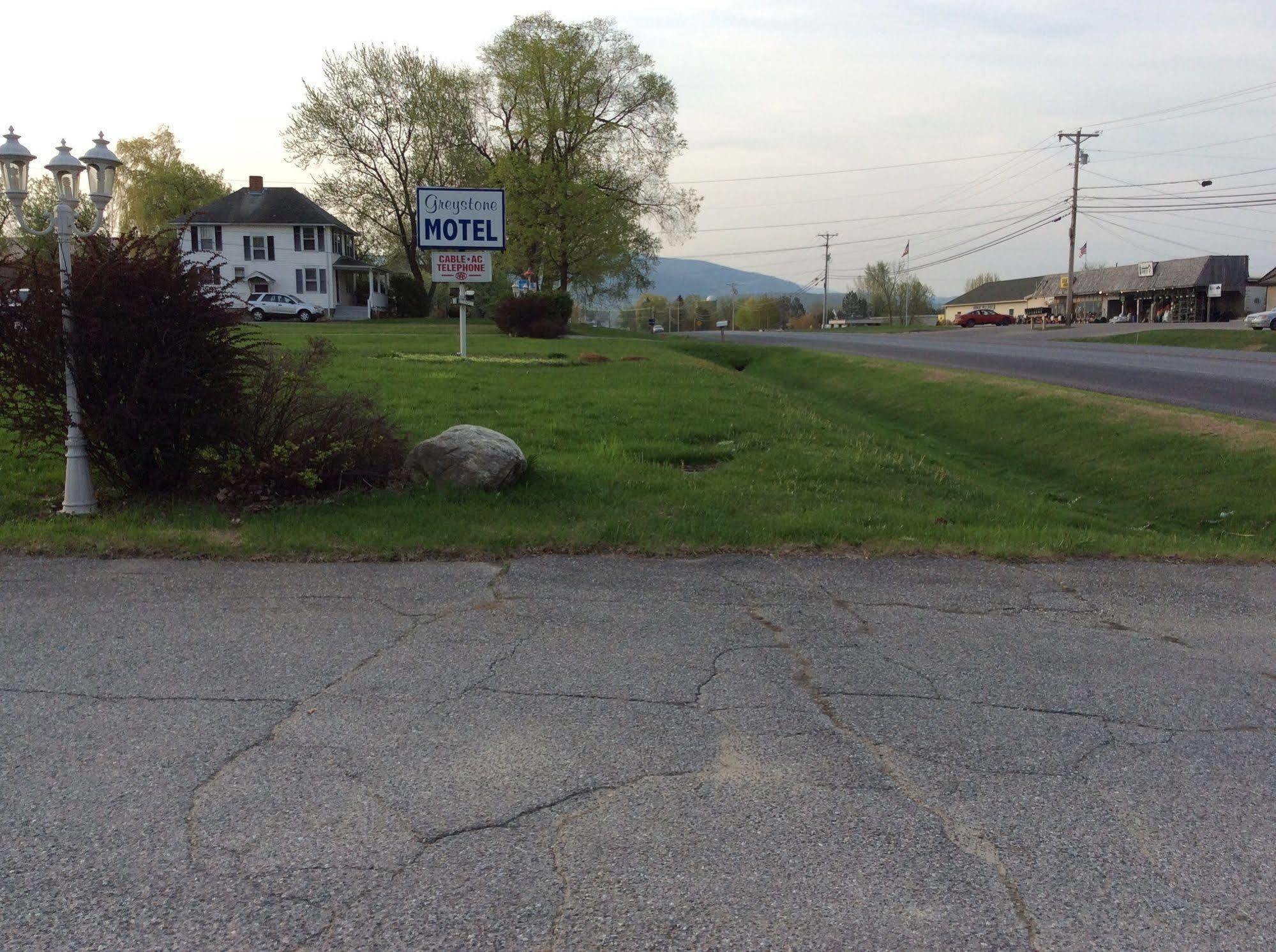 Middlebury Sweets Motel Екстериор снимка