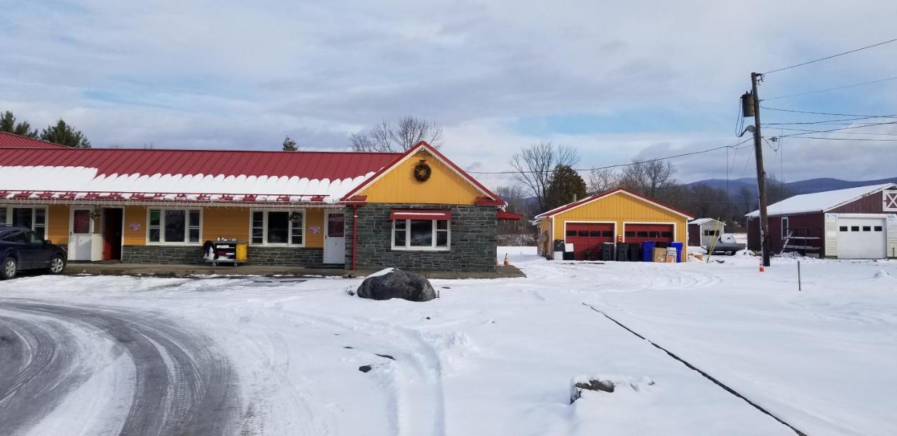 Middlebury Sweets Motel Екстериор снимка
