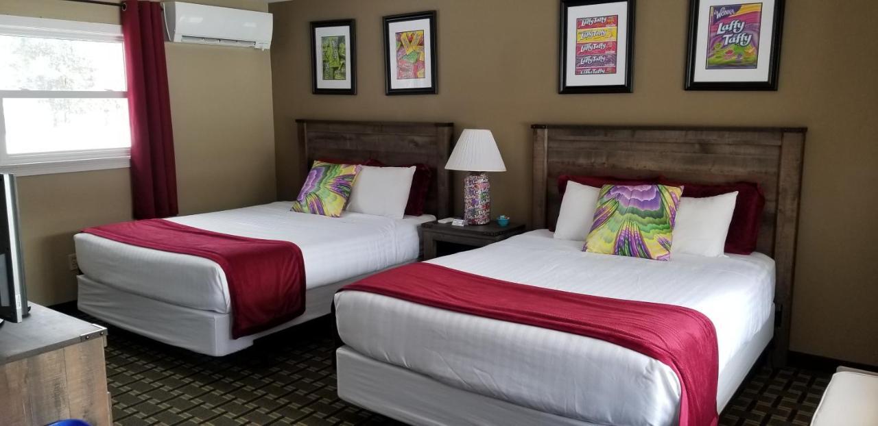 Middlebury Sweets Motel Екстериор снимка