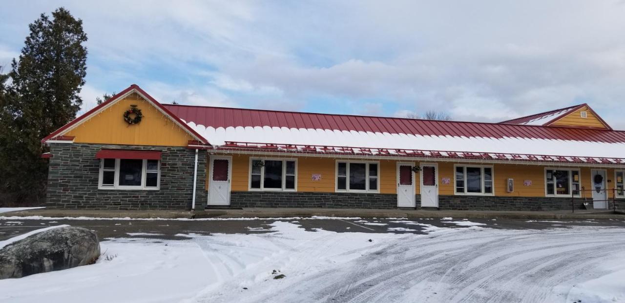 Middlebury Sweets Motel Екстериор снимка